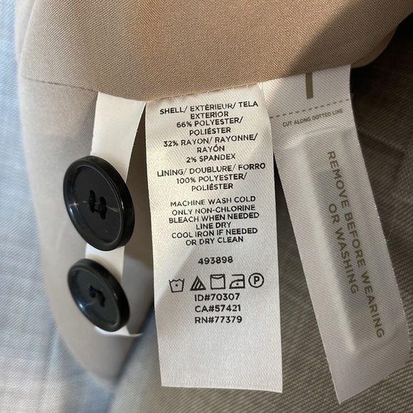 NWT. Ann Taylor 4 Pant Suit Set. - Picture 5 of 16